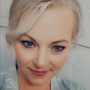 Meet your Posher, Janell